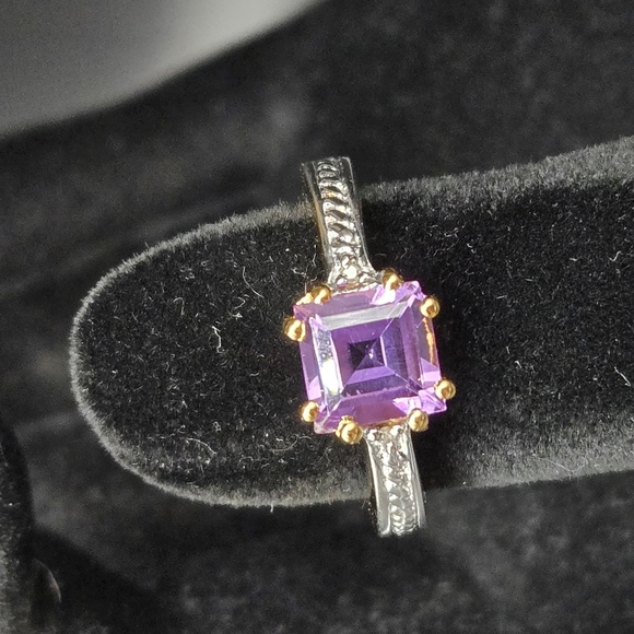 Elegant Purple Amethyst Gold Plated Sterling Silver Ring - Picture 2 of 6